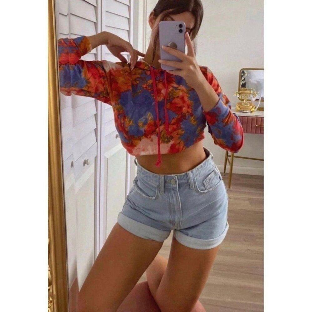 Fashion Nova NWT Women Small Paint Splatter Tie dye Cropped Sweatshirt Hoodie